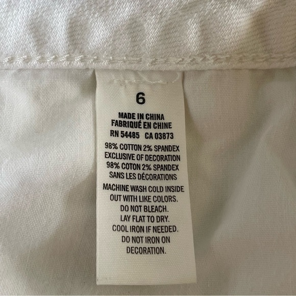 ✅HOST Pick✅ American Eagle Outfitters Cutoff Shorts, 6 - Picture 3 of 8